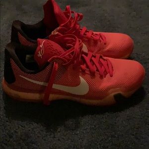 Nike ltd. edition Kobe 10 basketball shoes size 11